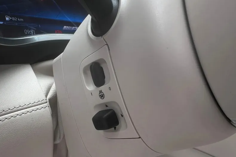 Mercedes-Benz SL din 2025 cu 14.000 km - oferta MER104387 - foto 7