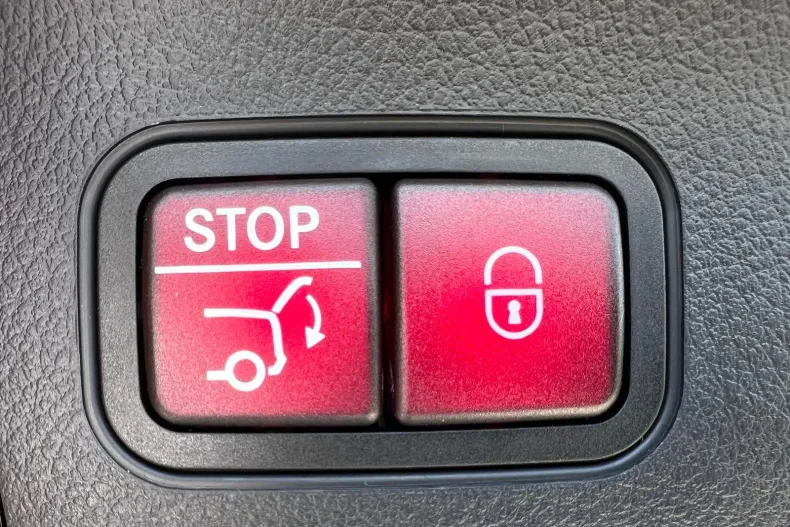 Mercedes-Benz EQA din 2025 cu 10 km - oferta MER104390 - foto 4