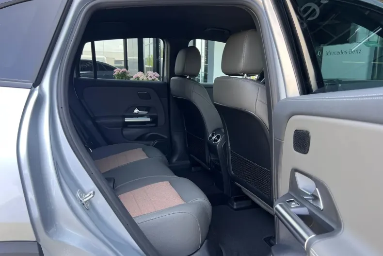 Mercedes-Benz EQA din 2025 cu 10 km - oferta MER104390 - foto 9