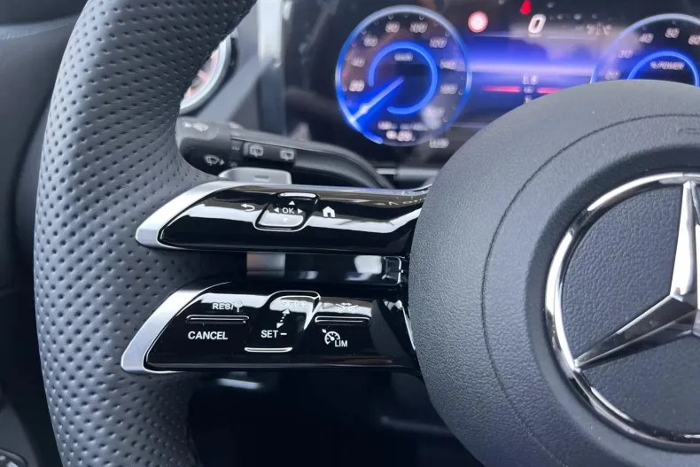 Mercedes-Benz EQA din 2025 cu 10 km - oferta MER104390 - foto 11