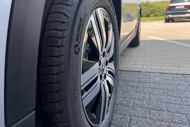 Mercedes-Benz EQA din 2025 cu 10 km - oferta MER104390 - foto 18