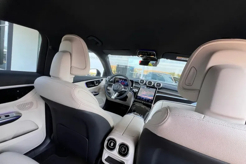 Mercedes-Benz GLC Coupe din 2025 cu 3.300 km - oferta MER104391 - foto 19