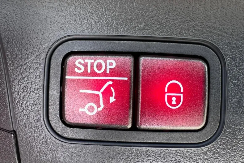 Mercedes-Benz EQB din 2025 cu 10 km - oferta MER104393 - foto 5