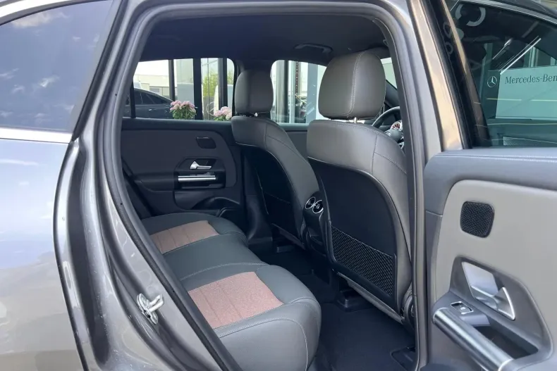 Mercedes-Benz EQA din 2025 cu 10 km - oferta MER104394 - foto 7