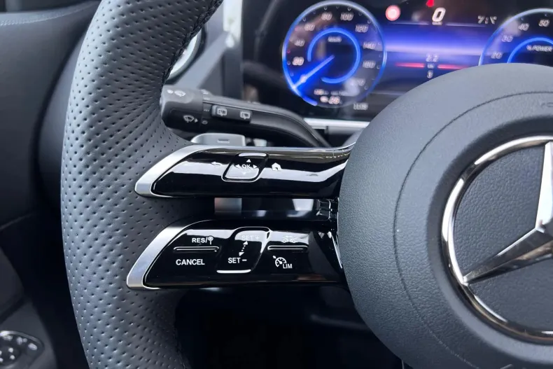 Mercedes-Benz EQA din 2025 cu 10 km - oferta MER104394 - foto 9