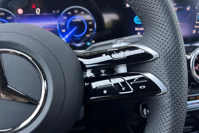 Mercedes-Benz EQA din 2025 cu 10 km - oferta MER104394 - foto 10