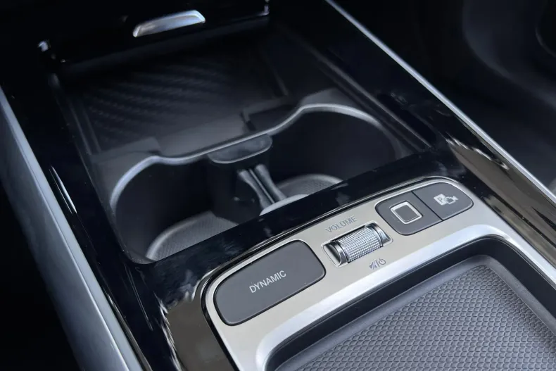 Mercedes-Benz EQA din 2025 cu 10 km - oferta MER104394 - foto 13