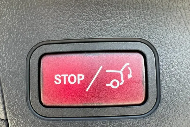 Mercedes-Benz EQA din 2023 cu 11.000 km - oferta MER104398 - foto 3