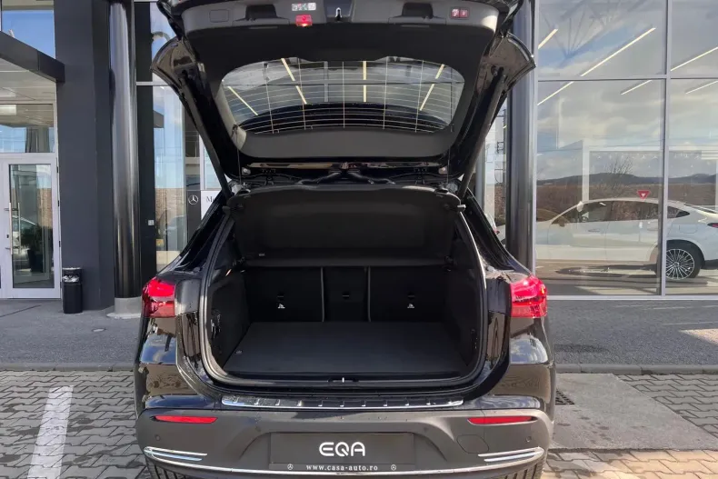 Mercedes-Benz EQA din 2025 cu 3.215 km - oferta MER104400 - foto 4