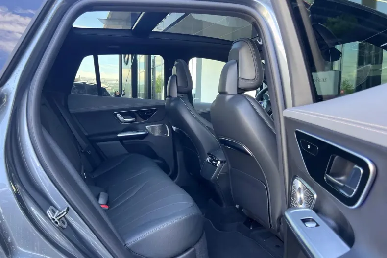 Mercedes-Benz EQE din 2024 cu 10 km - oferta MER104403 - foto 6