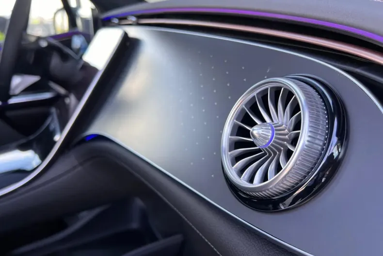 Mercedes-Benz EQE din 2024 cu 10 km - oferta MER104403 - foto 19