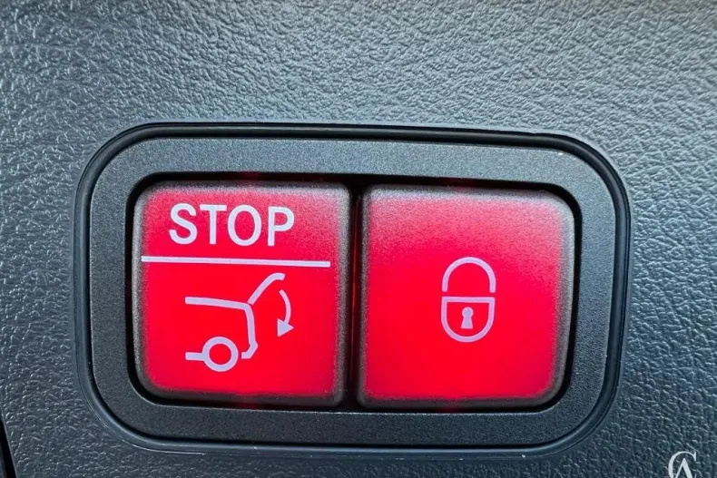 Mercedes-Benz EQB din 2023 cu 3.000 km - oferta MER104404 - foto 5