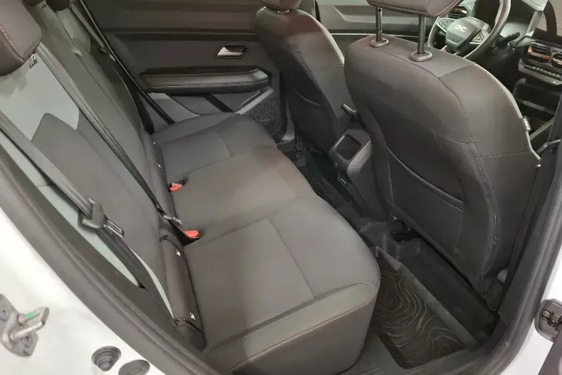 Dacia Duster din 2025 cu 18.339 km - oferta DAC104408 - foto 13