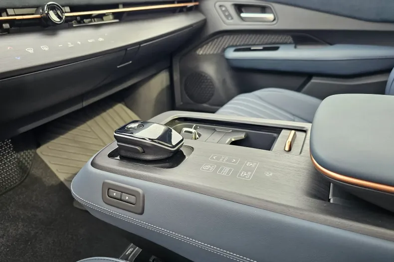 Nissan Ariya din 2025 cu 34 km - oferta NIS104423 - foto 4