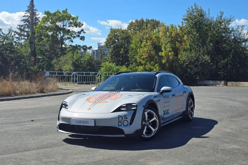 Porsche Taycan din 2023 cu 40.683 km - oferta POR104425 - foto 1