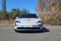 Porsche Taycan din 2023 cu 40.683 km - oferta POR104425 - foto 9