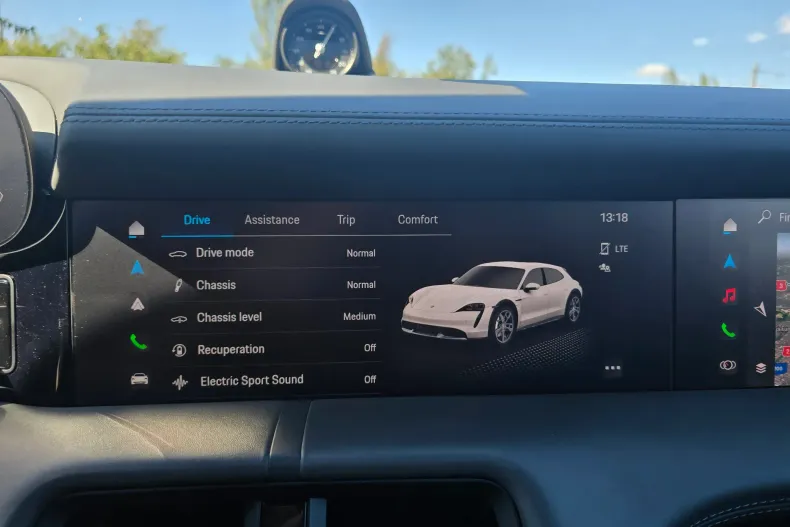 Porsche Taycan din 2023 cu 40.683 km - oferta POR104425 - foto 21