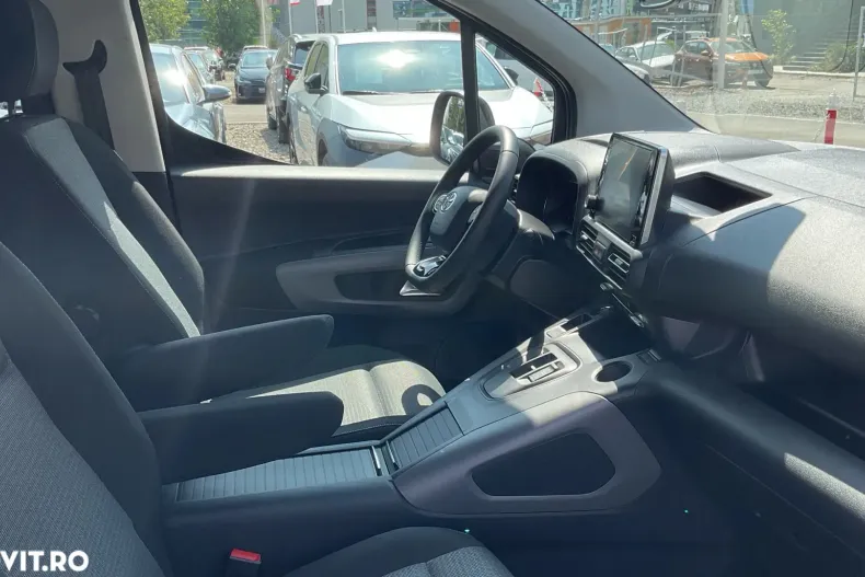 Toyota Proace din 2022 cu 2.109 km - oferta TOY104429 - foto 7