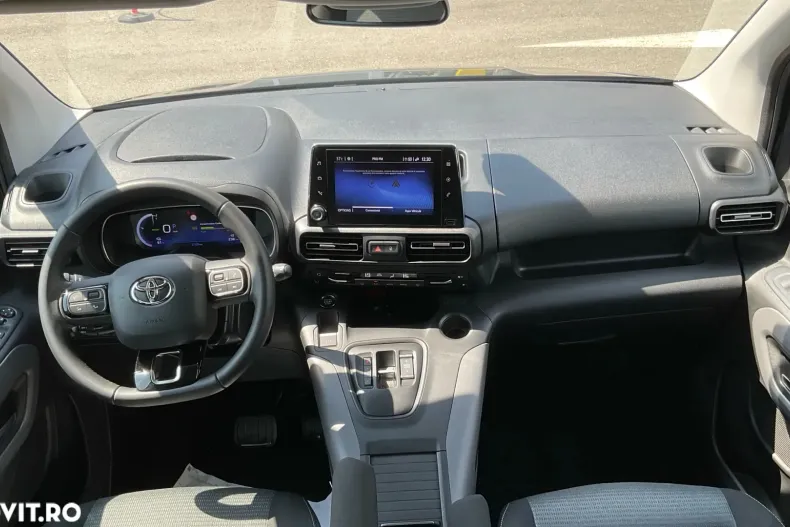 Toyota Proace din 2022 cu 2.109 km - oferta TOY104429 - foto 9