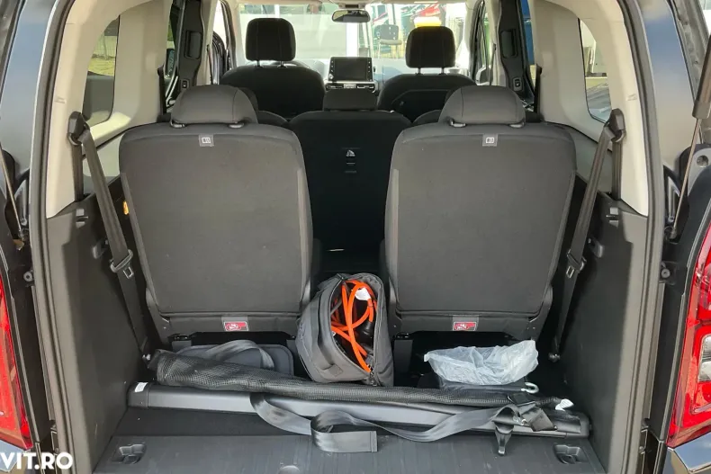Toyota Proace din 2022 cu 2.109 km - oferta TOY104429 - foto 11