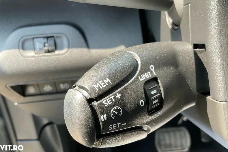 Toyota Proace din 2022 cu 2.109 km - oferta TOY104429 - foto 38