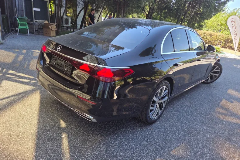 Mercedes-Benz E din 2024 cu 39.850 km - oferta MER104430 - foto 6