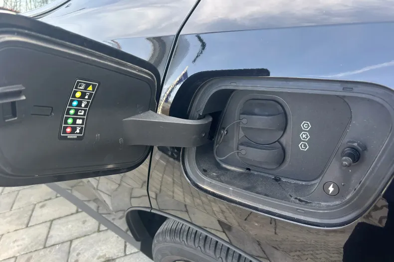 Volvo EX30 din 2023 cu 14.000 km - oferta VOL104436 - foto 11