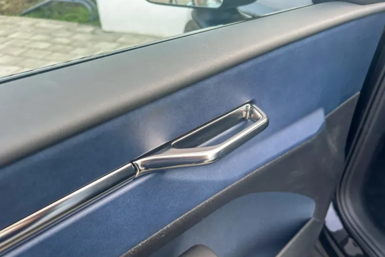 Volvo EX30 din 2023 cu 14.000 km - oferta VOL104436 - foto 20