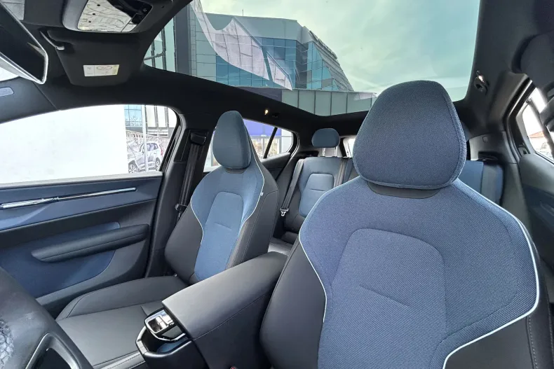 Volvo EX30 din 2023 cu 14.000 km - oferta VOL104436 - foto 26