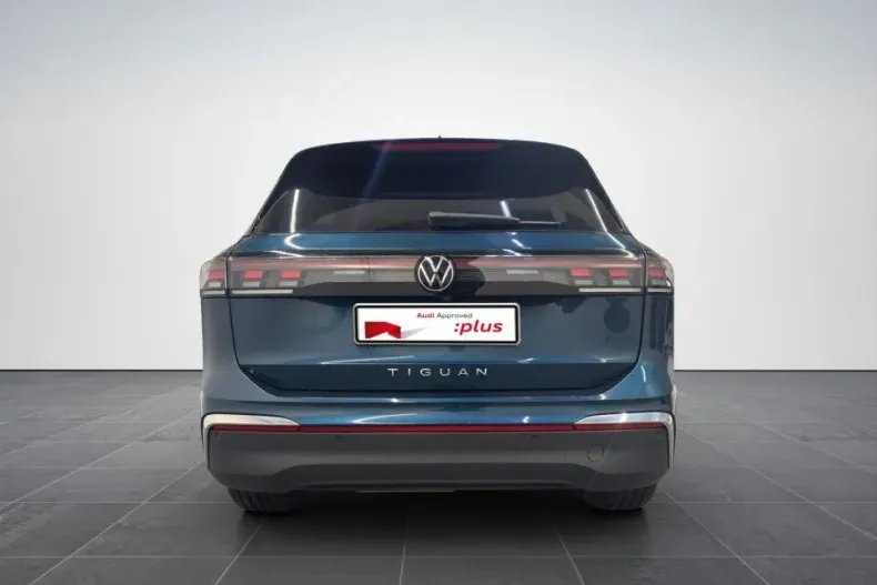 Volkswagen Tiguan din 2024 cu 40.464 km - oferta VOL104445 - foto 6