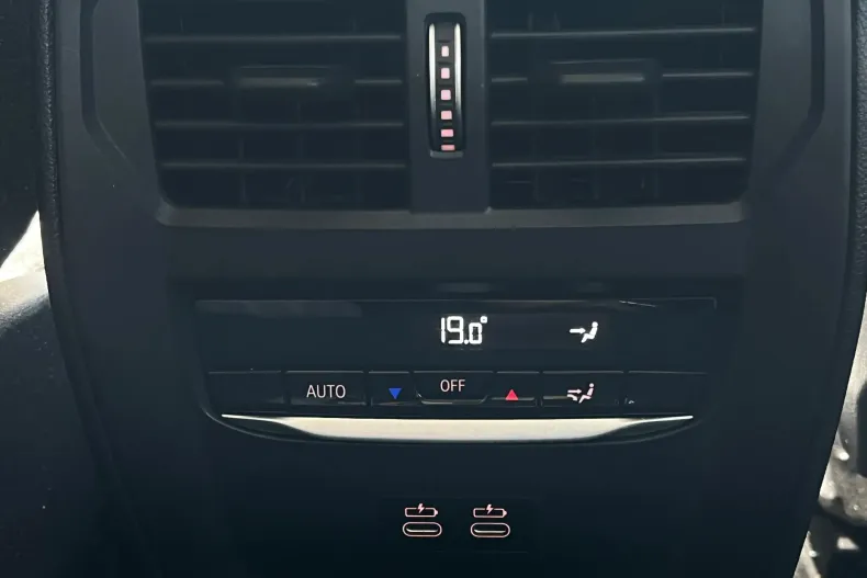 BMW Seria 3 din 2022 cu 21.771 km - oferta BMW104474 - foto 13