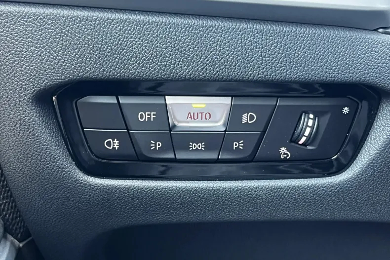 BMW Seria 3 din 2022 cu 21.771 km - oferta BMW104474 - foto 19