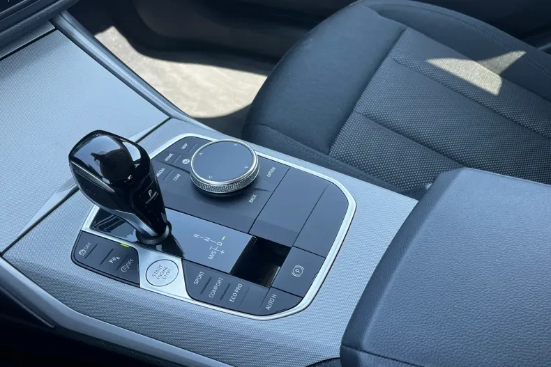 BMW Seria 3 din 2022 cu 21.771 km - oferta BMW104474 - foto 21