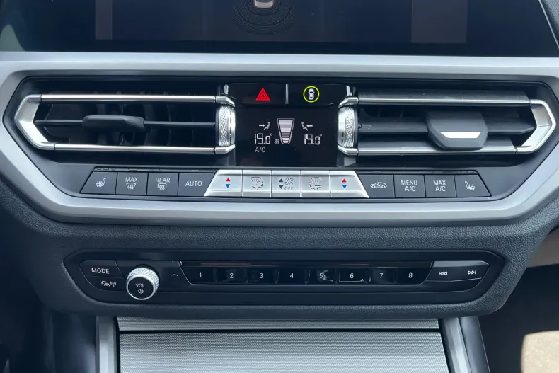 BMW Seria 3 din 2022 cu 21.771 km - oferta BMW104474 - foto 22