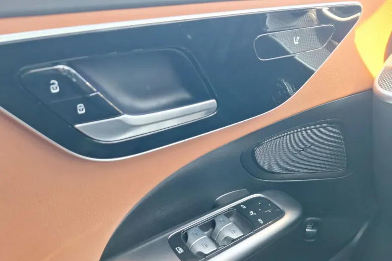 Mercedes-Benz C din 2024 cu 21.745 km - oferta MER104482 - foto 24