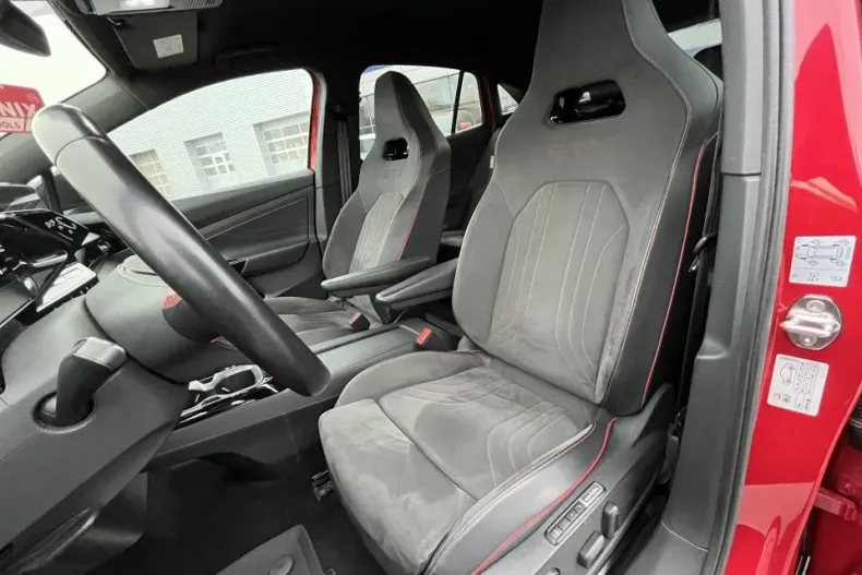 Volkswagen ID.5 din 2023 cu 43.550 km - oferta VOL104490 - foto 15