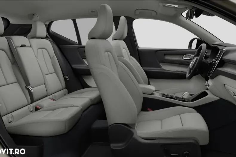 Volvo XC40 din 2025 cu 9 km - oferta VOL104505 - foto 8