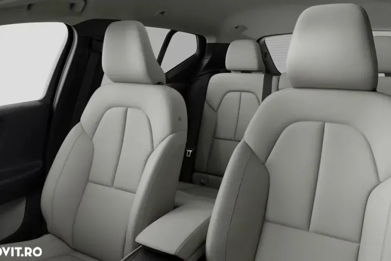 Volvo XC40 din 2025 cu 9 km - oferta VOL104505 - foto 9