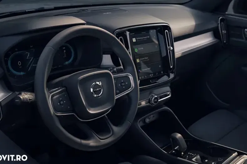 Volvo XC40 din 2025 cu 9 km - oferta VOL104506 - foto 9