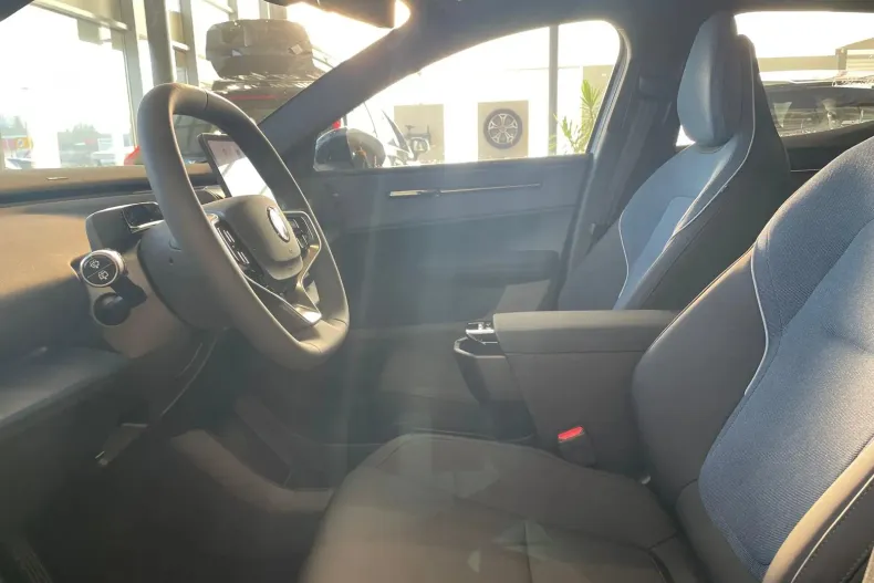 Volvo EX30 din 2024 cu 4.000 km - oferta VOL104511 - foto 13