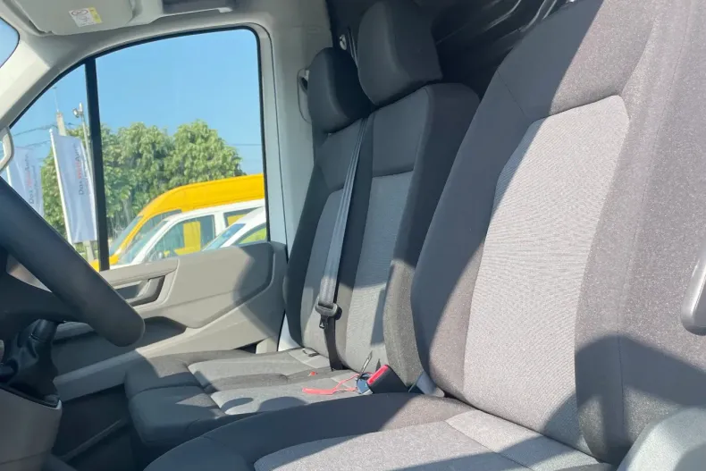 Volkswagen Crafter din 2025 cu 1 km - oferta VOL104513 - foto 6