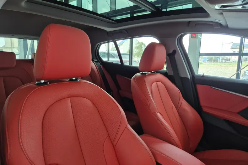 BMW Seria 1 din 2021 cu 24.000 km - oferta BMW104526 - foto 11