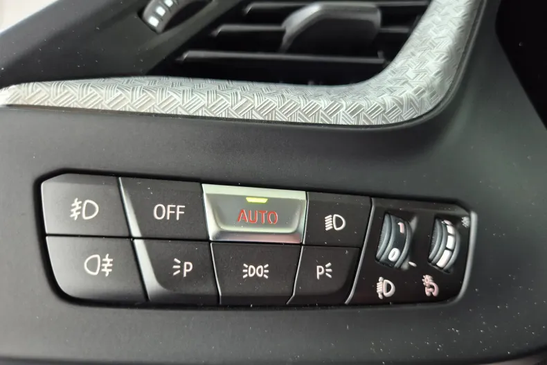 BMW Seria 1 din 2021 cu 24.000 km - oferta BMW104526 - foto 33