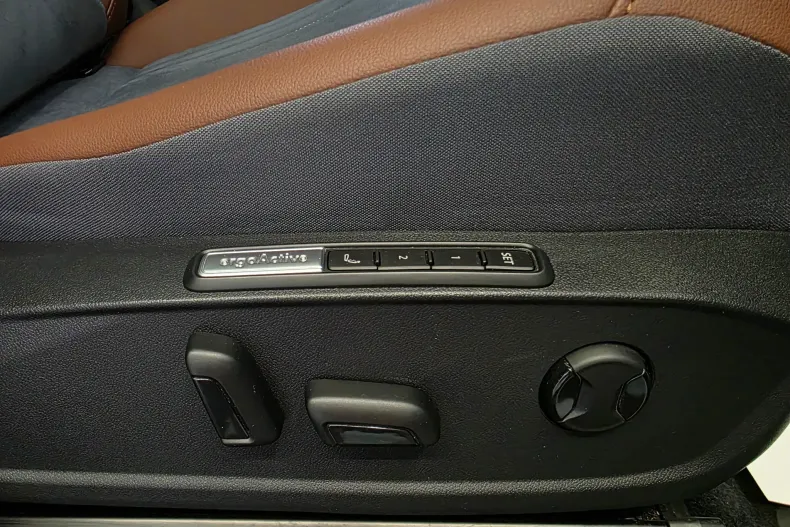 Volkswagen ID.4 din 2021 cu 68.000 km - oferta VOL104532 - foto 21