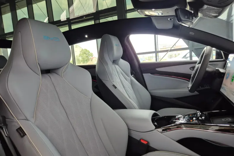 BYD SEAL din 2025 cu 1.000 km - oferta BYD104533 - foto 16