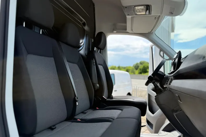 Volkswagen Crafter din 2025 cu 3 km - oferta VOL104538 - foto 18