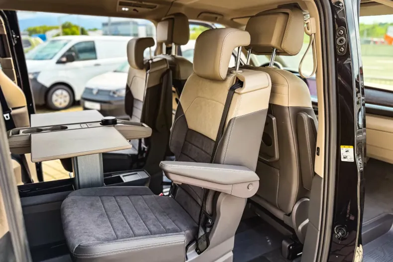 Volkswagen Multivan din 2025 cu 3 km - oferta VOL104540 - foto 21