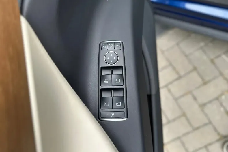 Tesla Model X din 2020 cu 47.200 km - oferta TES104549 - foto 31