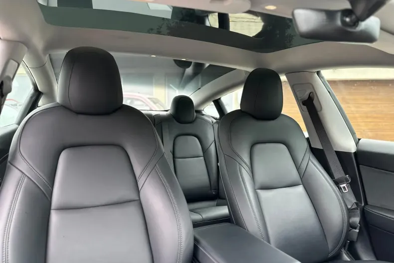 Tesla Model 3 din 2021 cu 28.123 km - oferta TES104550 - foto 10