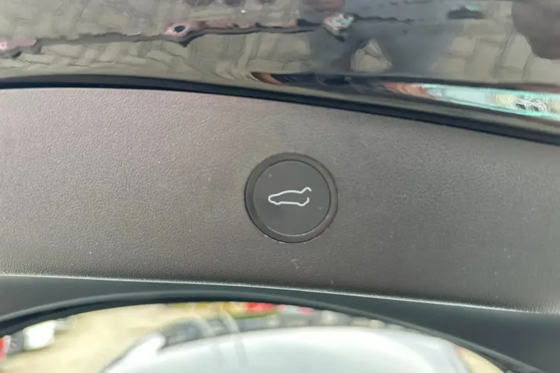 Tesla Model 3 din 2021 cu 57.793 km - oferta TES104552 - foto 17